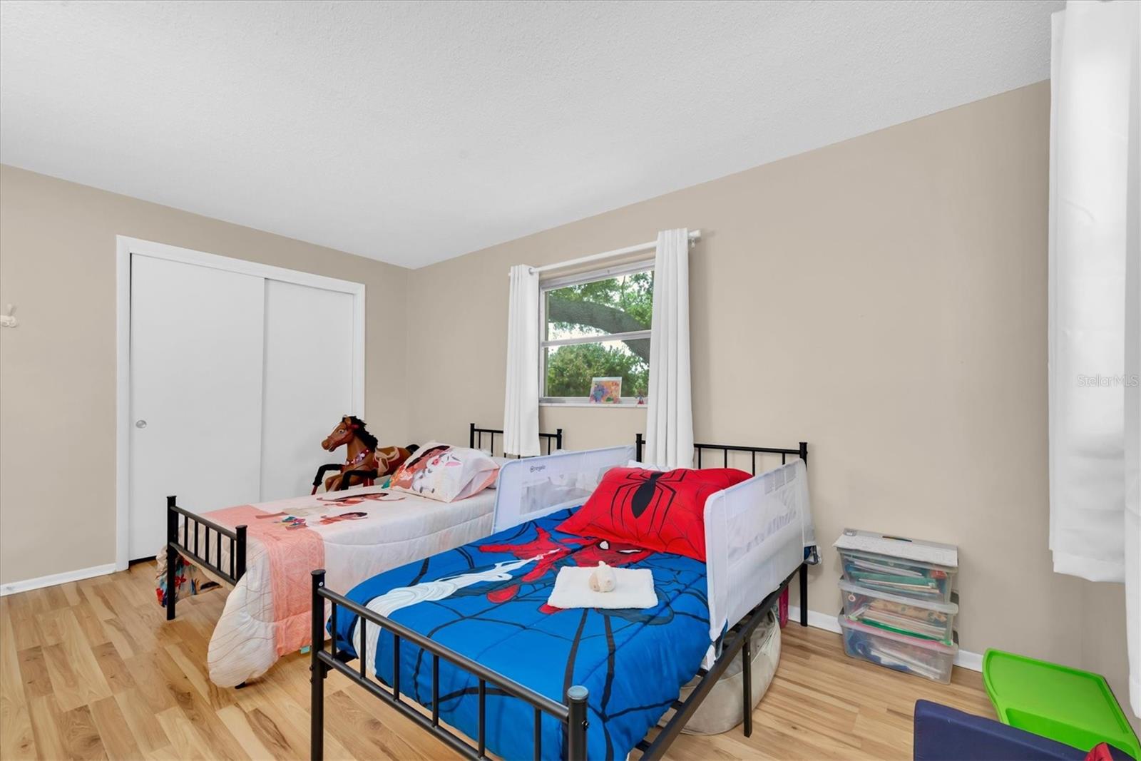 OAKHURST ACRES 3RD ADD - Residential