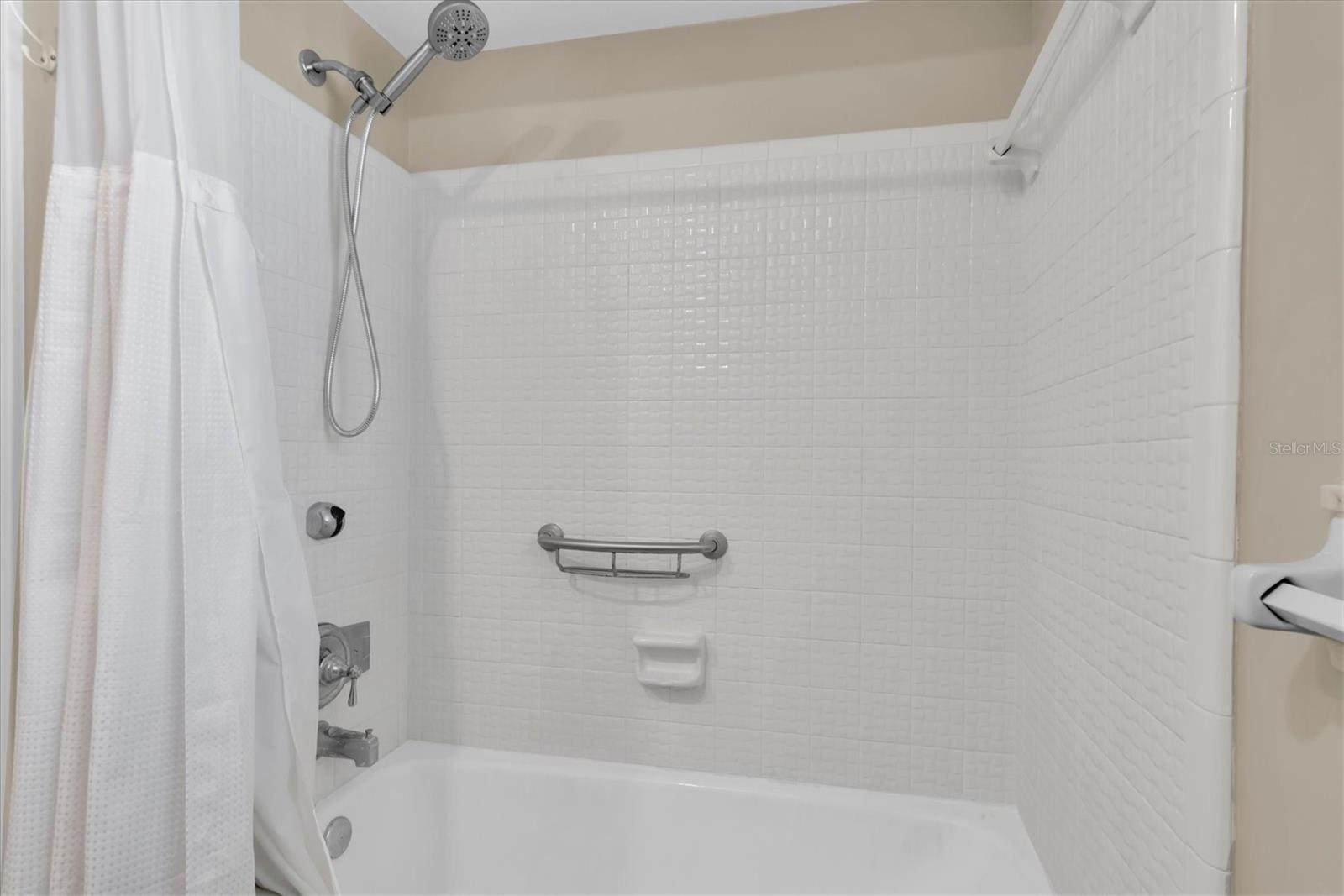 OAKHURST ACRES 3RD ADD - Residential