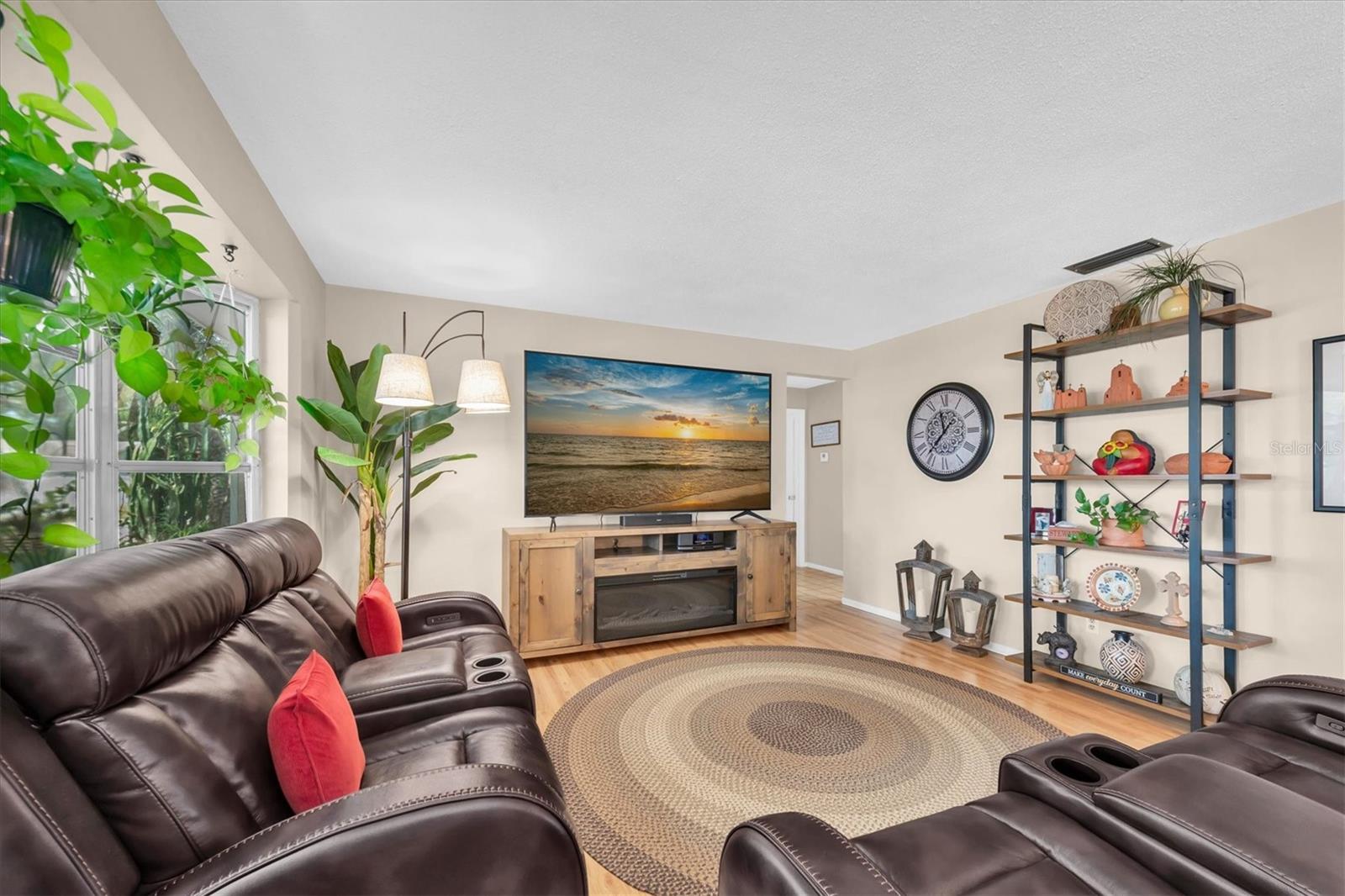 OAKHURST ACRES 3RD ADD - Residential