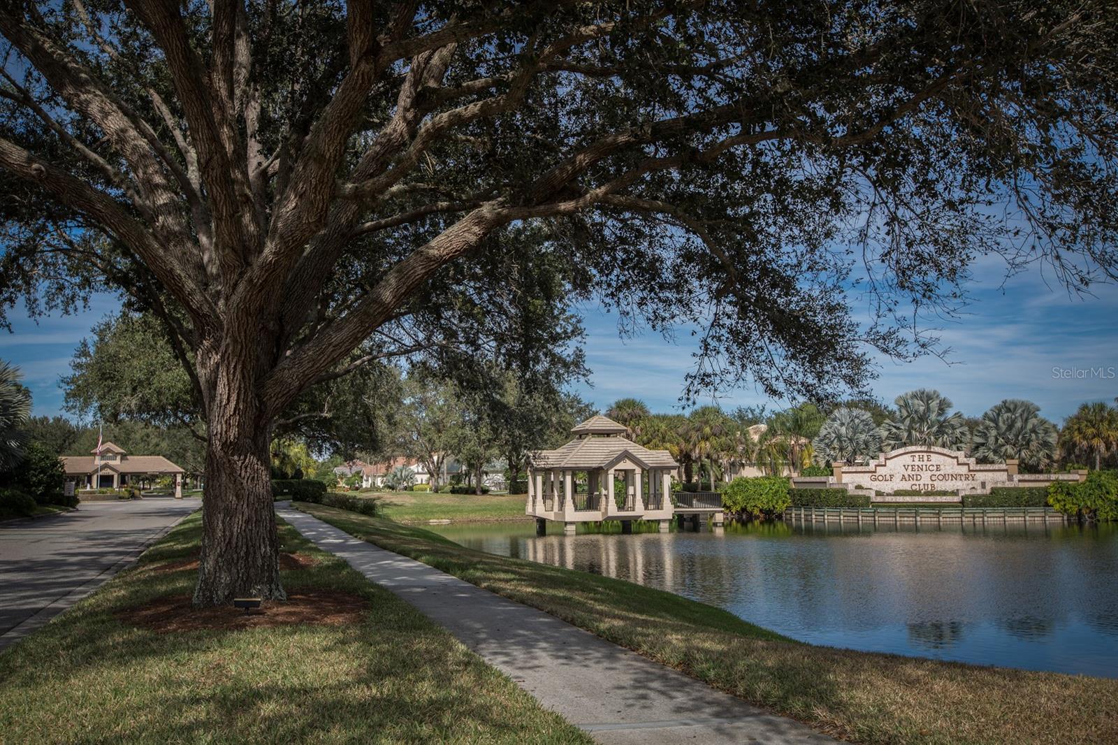 VENICE GOLF & COUNTRY CLUB - Residential