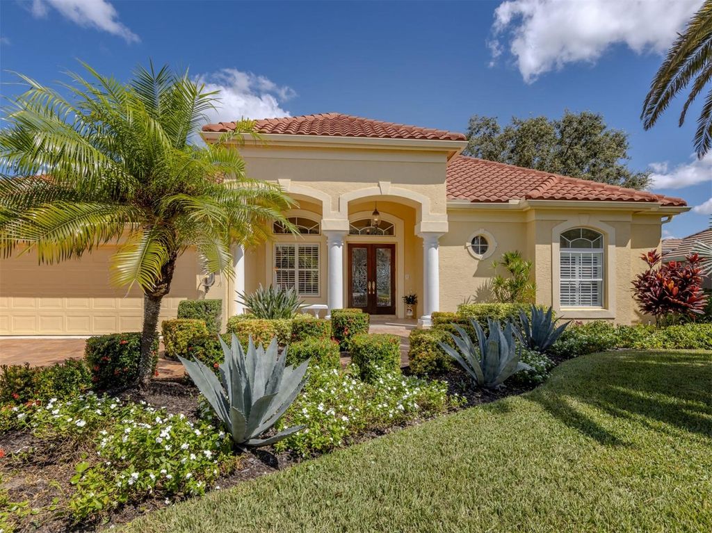 Photo of 394 Autumn Chase Drive, Venice, FL 34292 (MLS # N6140641)
