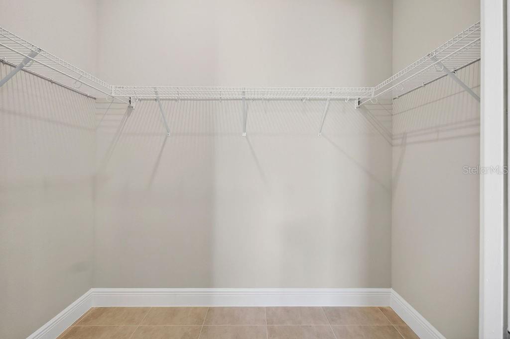 LAKES OF MOUNT DORA - Residential