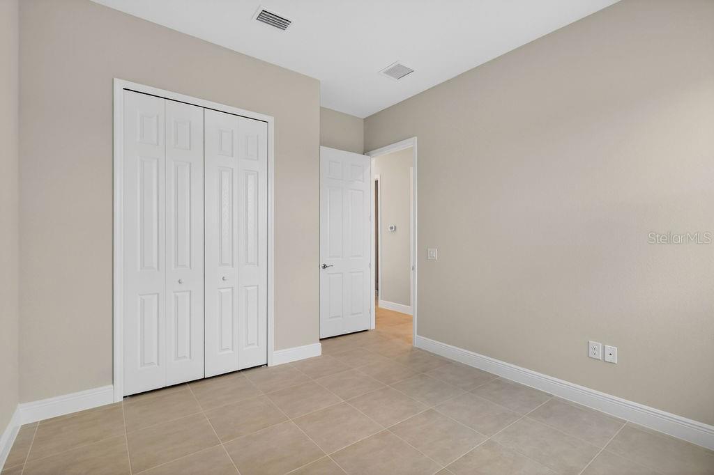 LAKES OF MOUNT DORA - Residential