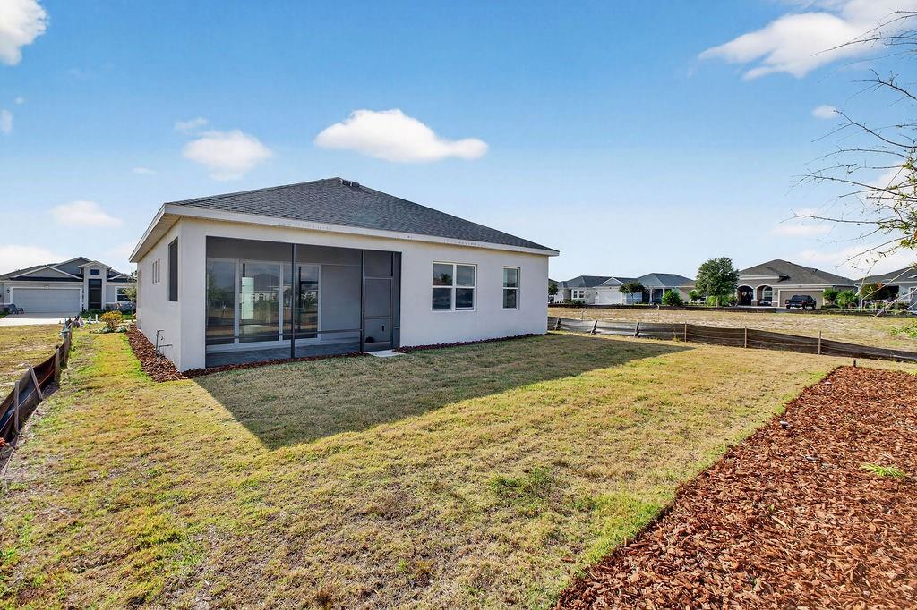 LAKES OF MOUNT DORA - Residential