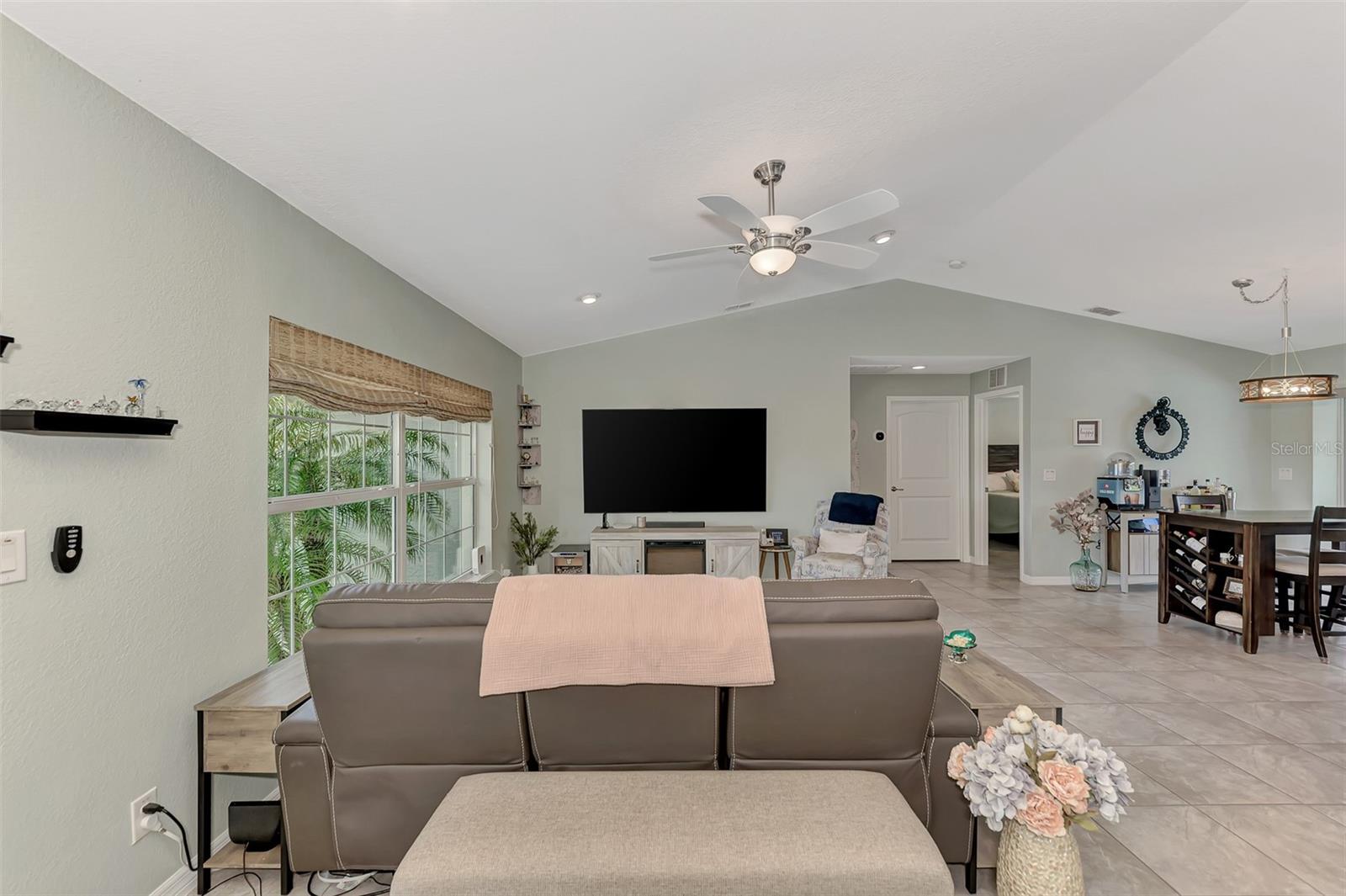 ROTONDA SANDS - Residential