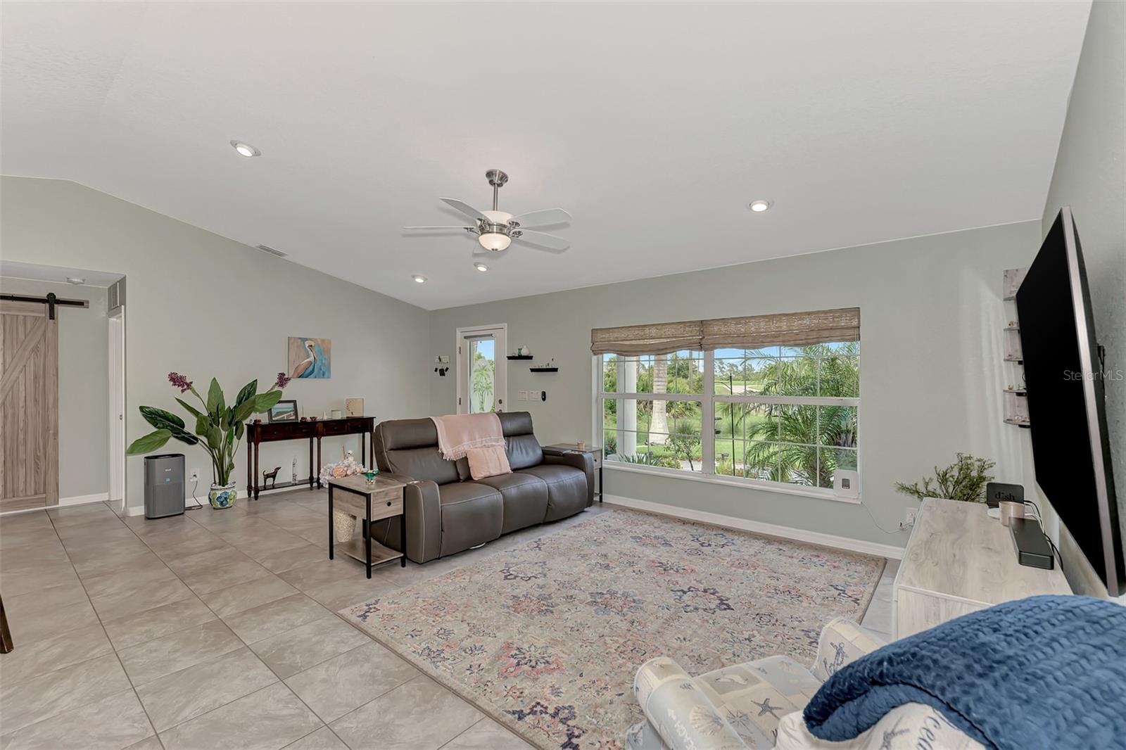 ROTONDA SANDS - Residential