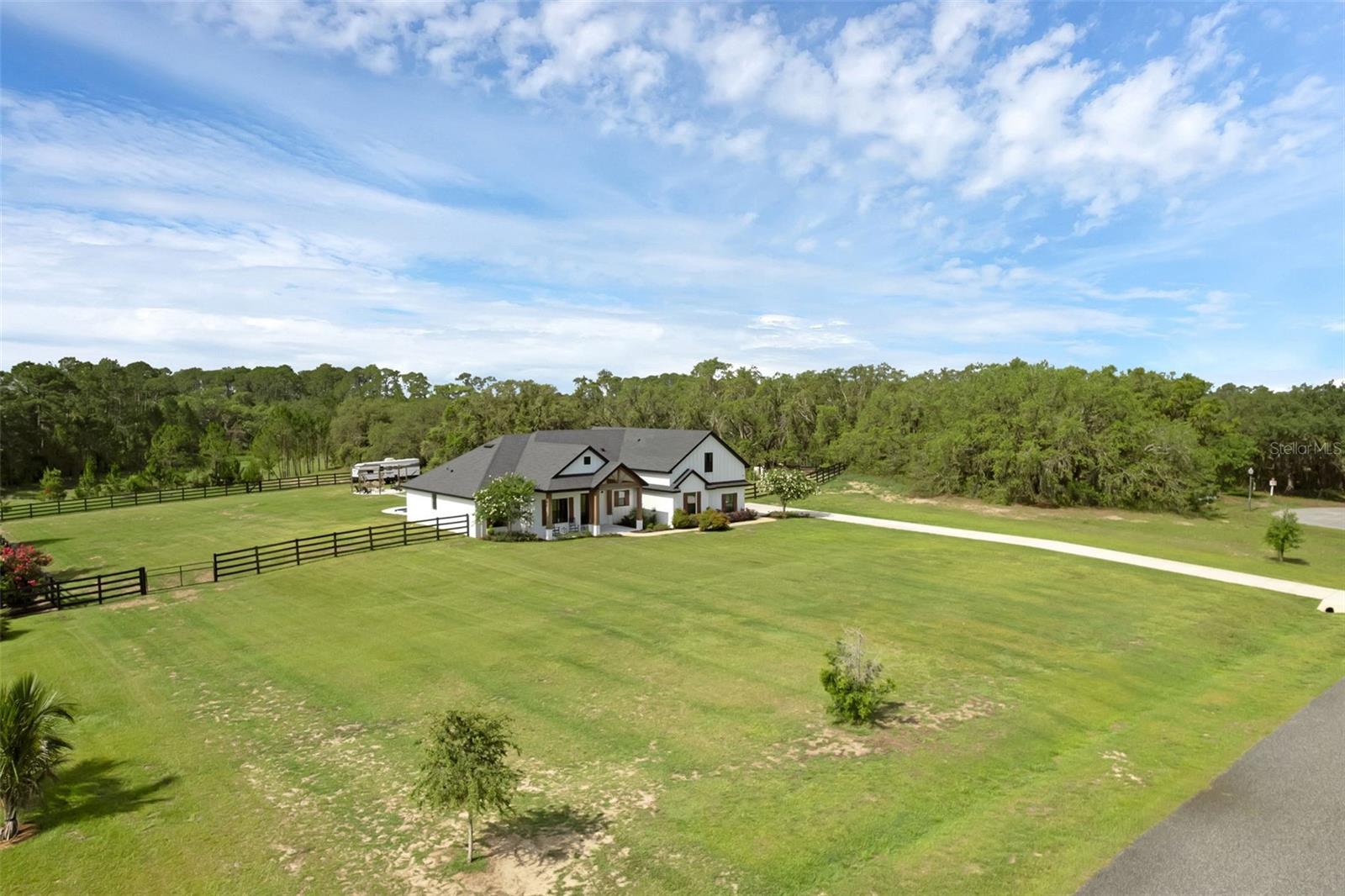 BEAUCLAIR RANCH CLUB SUB - Residential