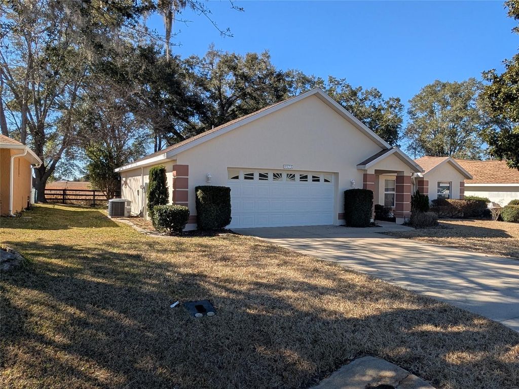 Photo of 9573 SW 53rd Circle, Ocala, FL 34476 (MLS # OM718389)