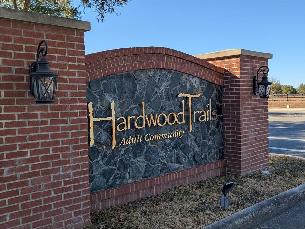 Photo of 9573 SW 53rd Circle, Ocala, FL 34476 (MLS # OM718389)