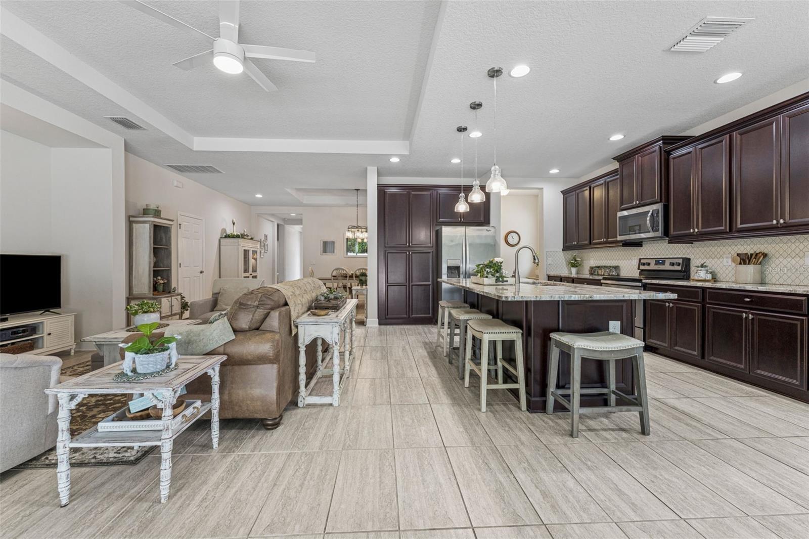 TARPON KEY - Residential