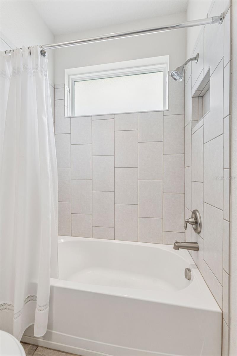 TARPON KEY - Residential