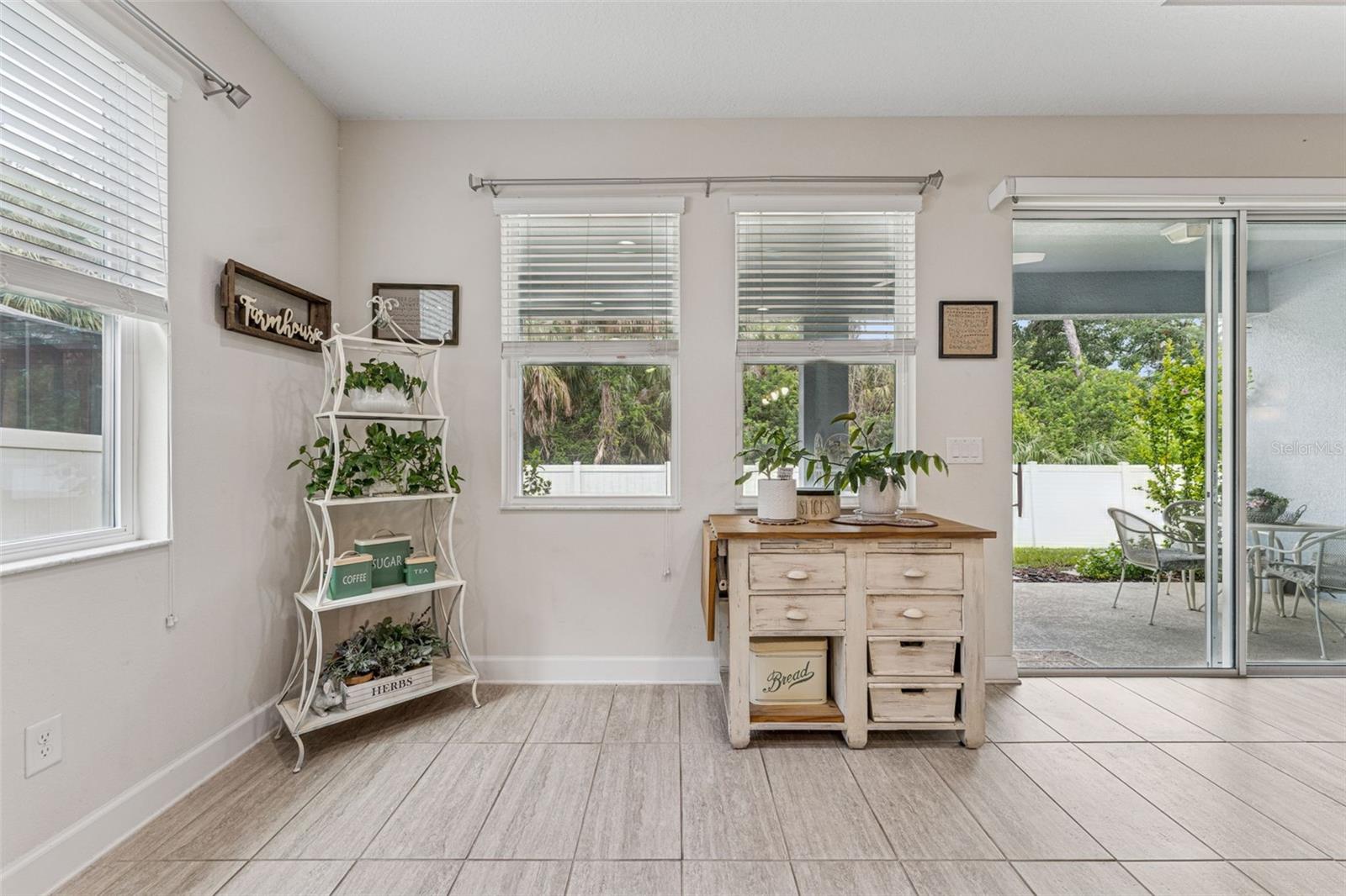 TARPON KEY - Residential