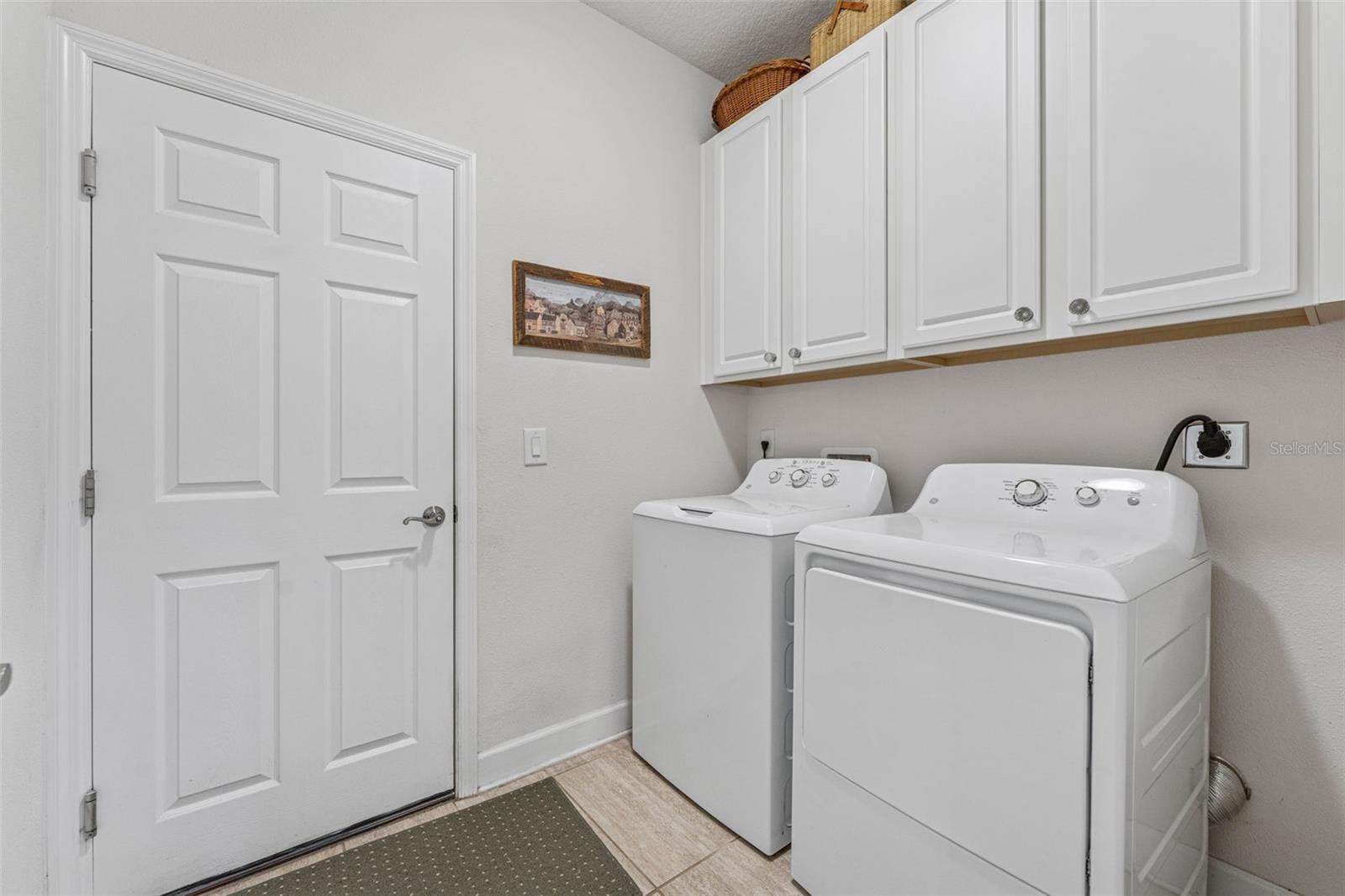 TARPON KEY - Residential