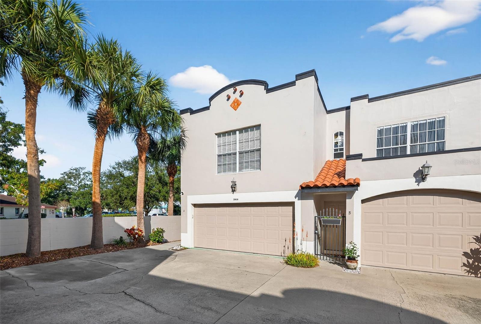 BAYSHORE PALMS - Residential