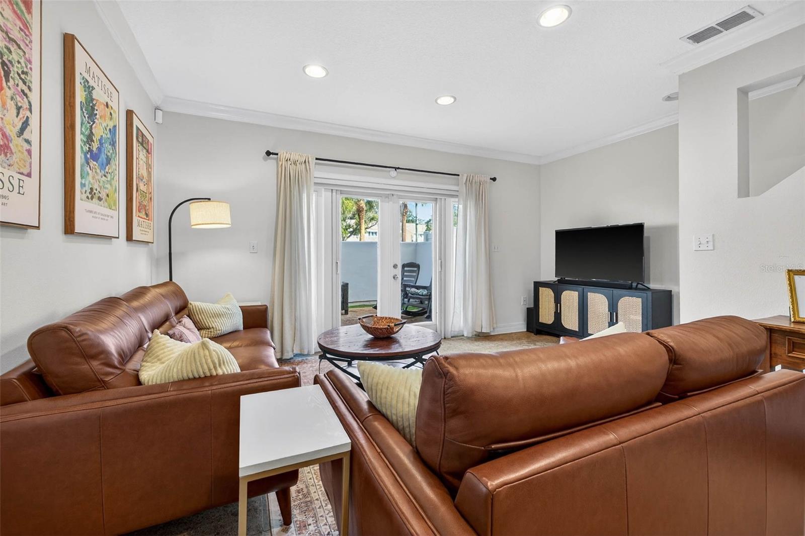 BAYSHORE PALMS - Residential