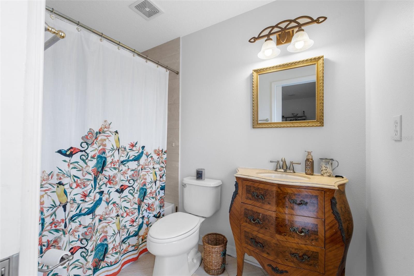 BAYSHORE PALMS - Residential