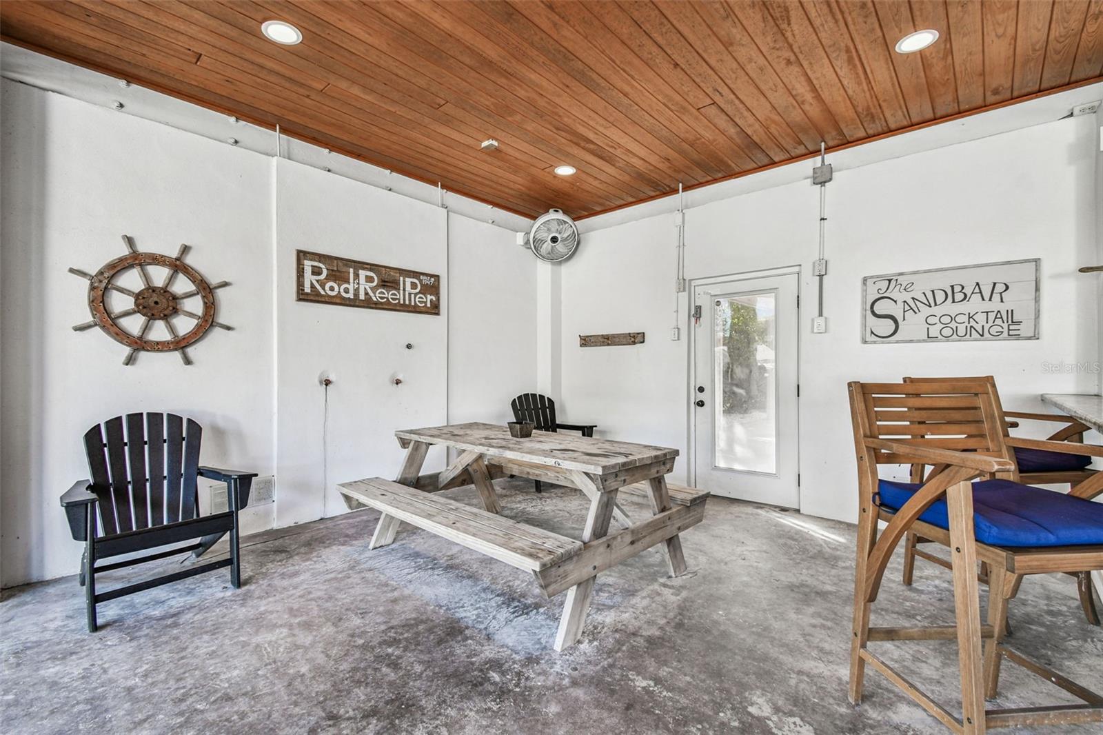 SHORE ACRES FOURTH ADD - Residential