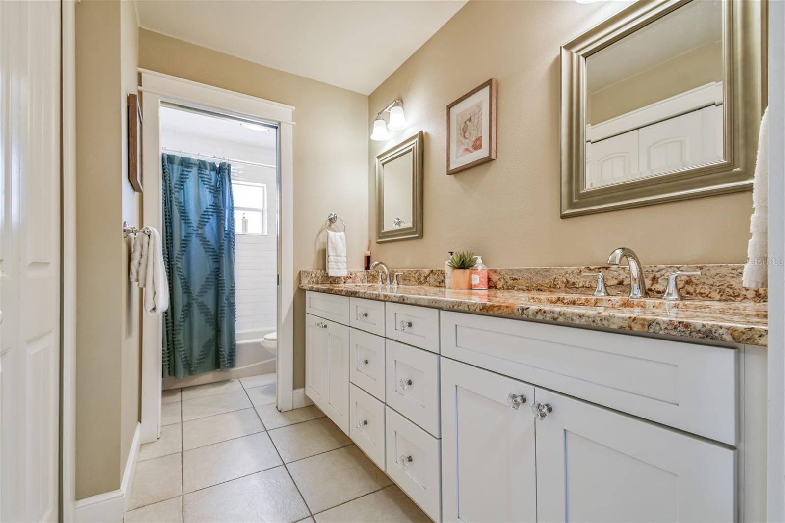 SHORE ACRES FOURTH ADD - Residential