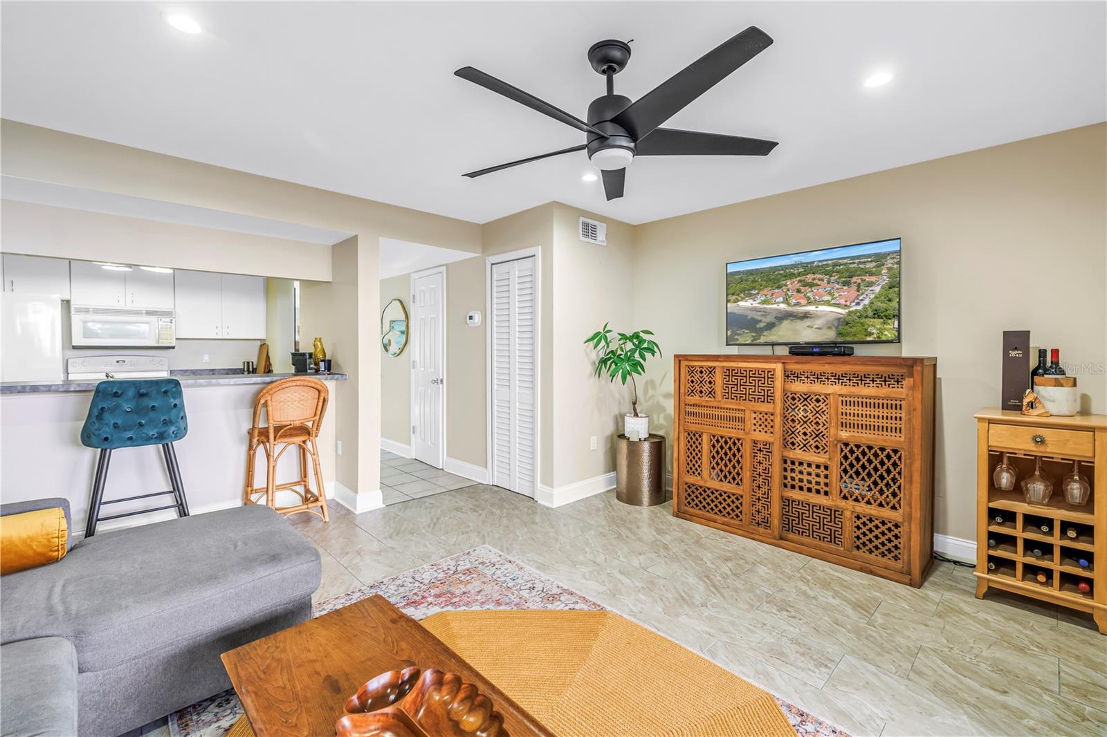 BERMUDA BAY BEACH CONDO - Residential