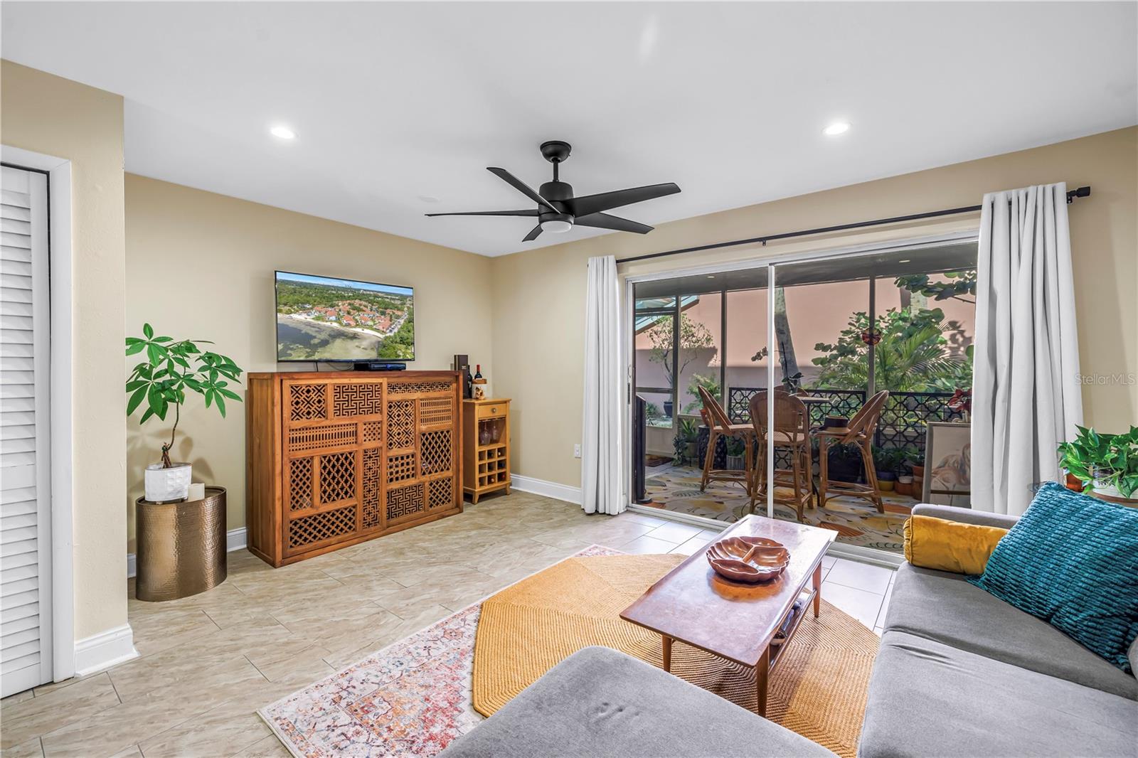 BERMUDA BAY BEACH CONDO - Residential