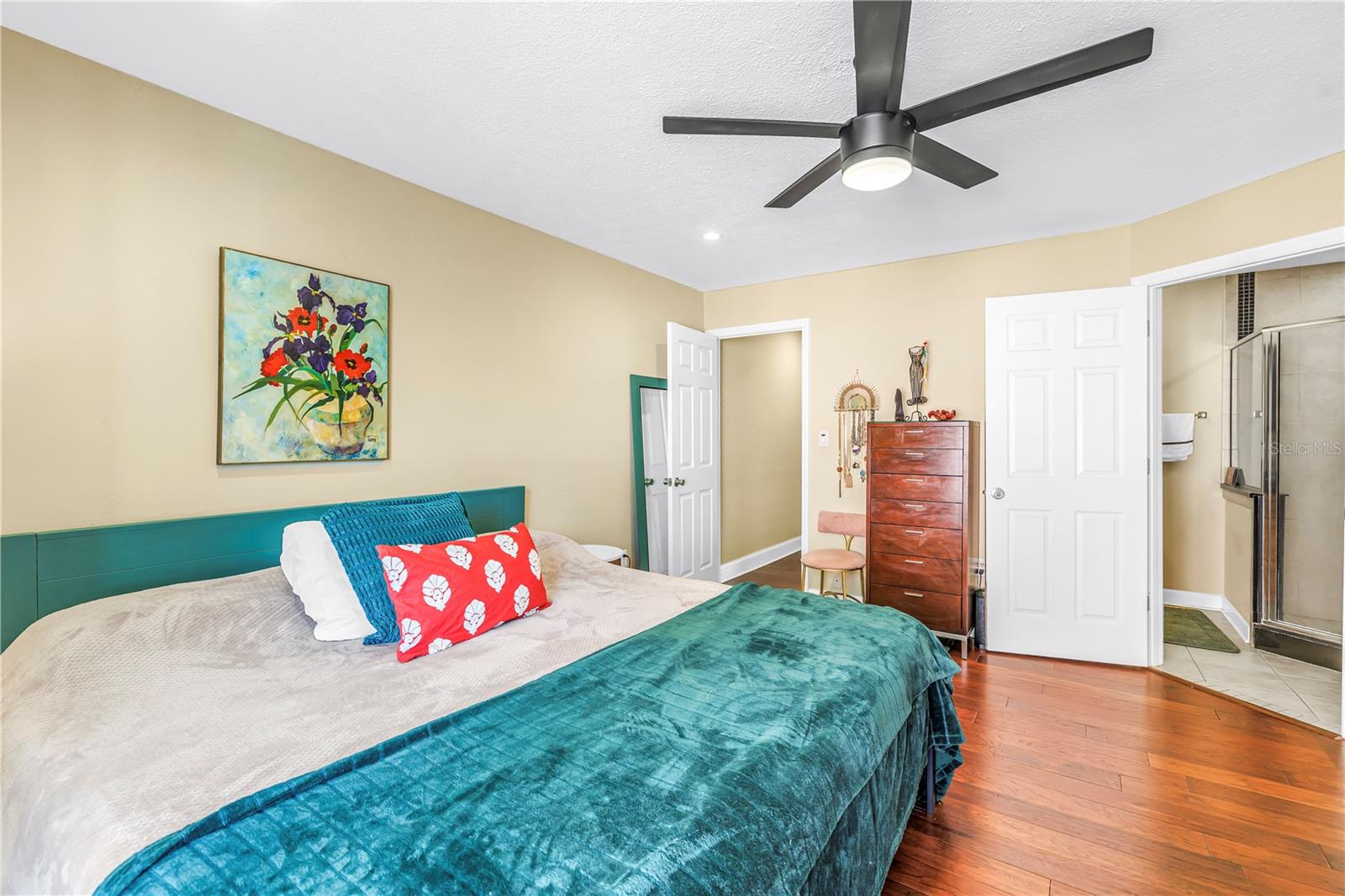 BERMUDA BAY BEACH CONDO - Residential
