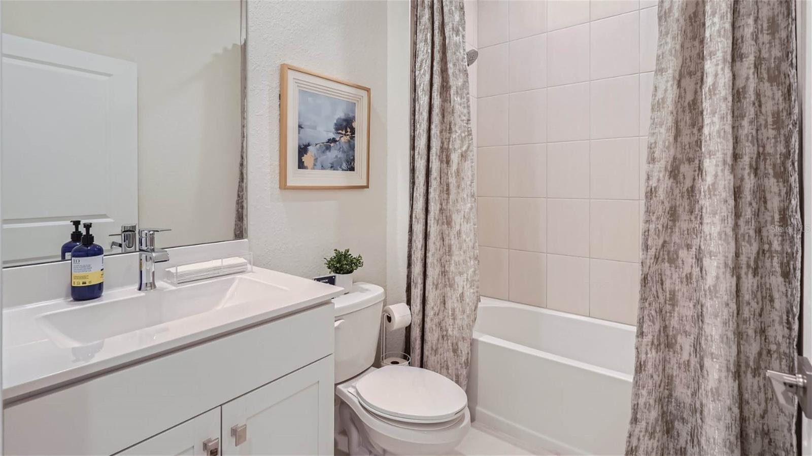 MOCKINGBIRD RESERVE AT WINDING OAKS - Residential