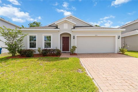 Photo of 928 Avenal Lane, Davenport, FL 33837 (MLS # O6303370) Photo of 928 Avenal Lane, Davenport, FL 33837 (MLS # O6303370)