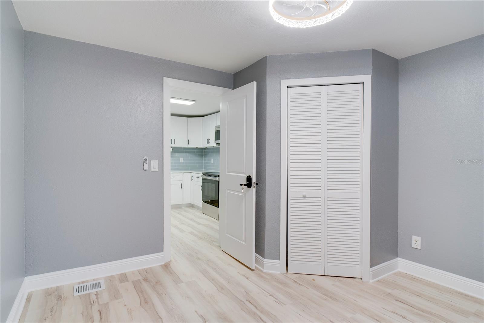 SOLOMON SUB - Residential