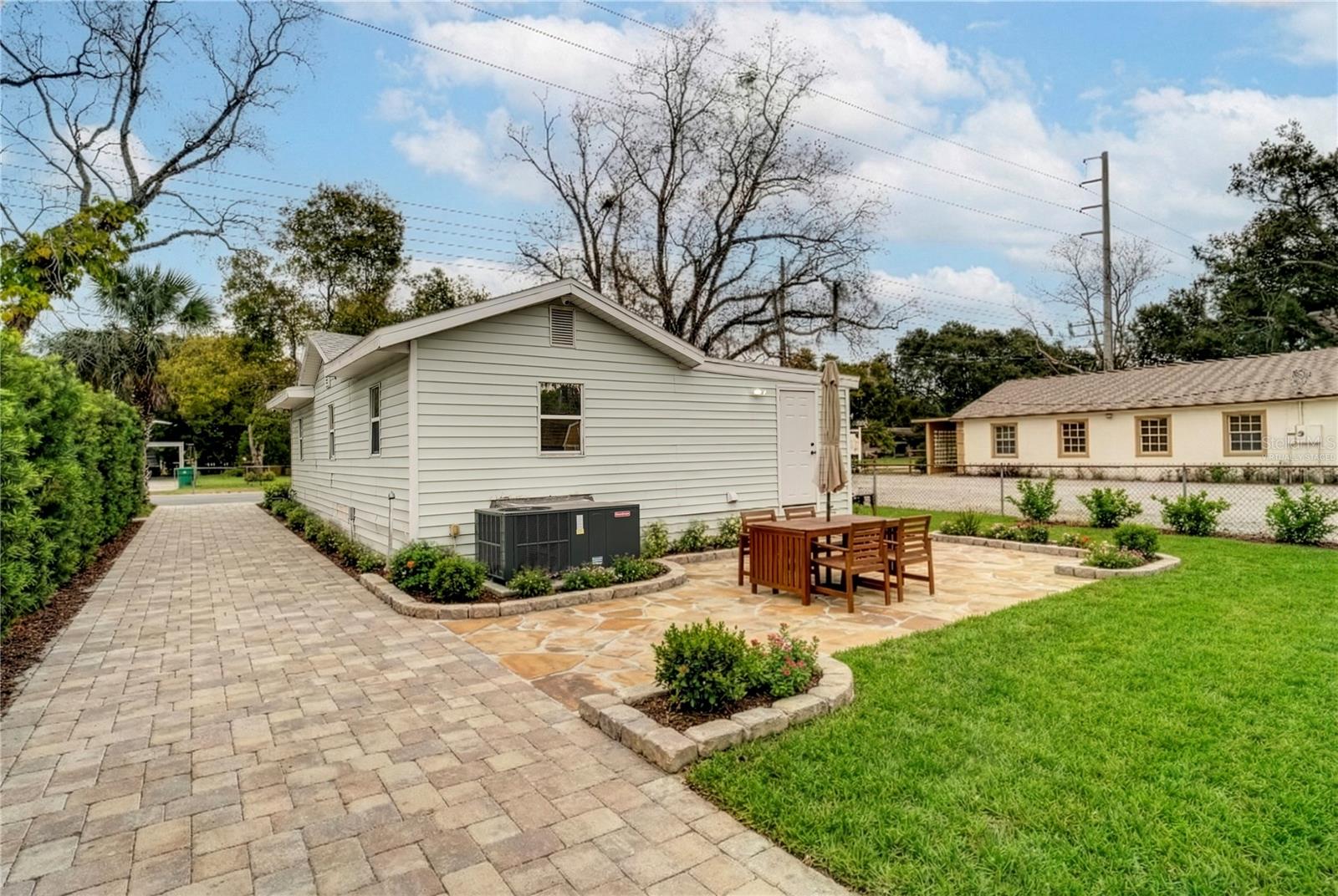 SOLOMON SUB - Residential