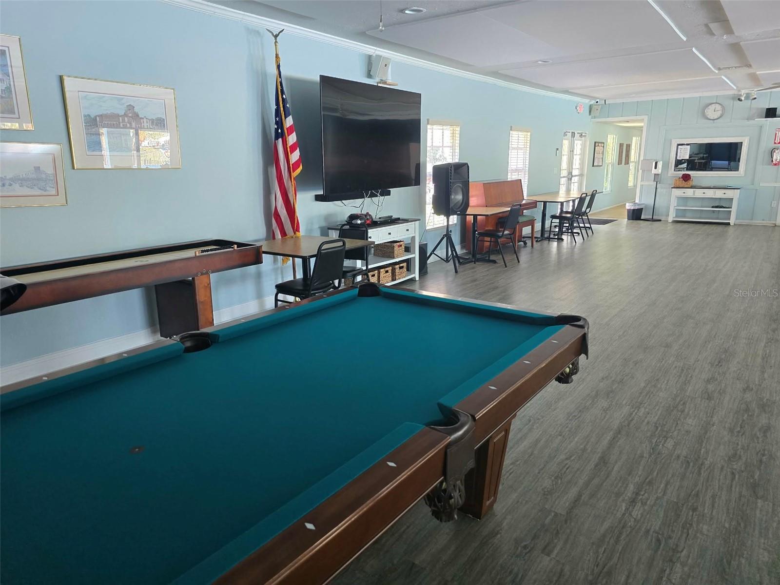 STRATHMORE RIVERSIDE III - Residential