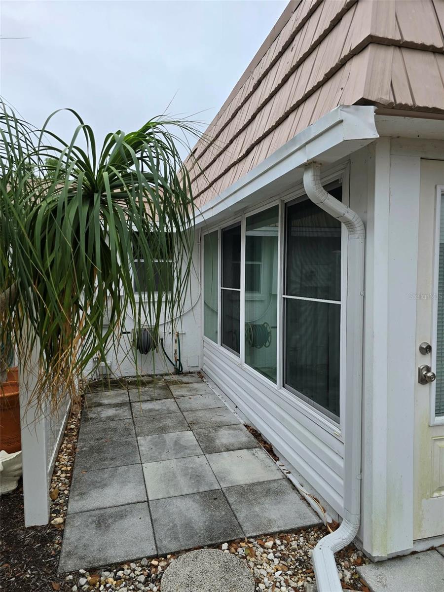 STRATHMORE RIVERSIDE III - Residential