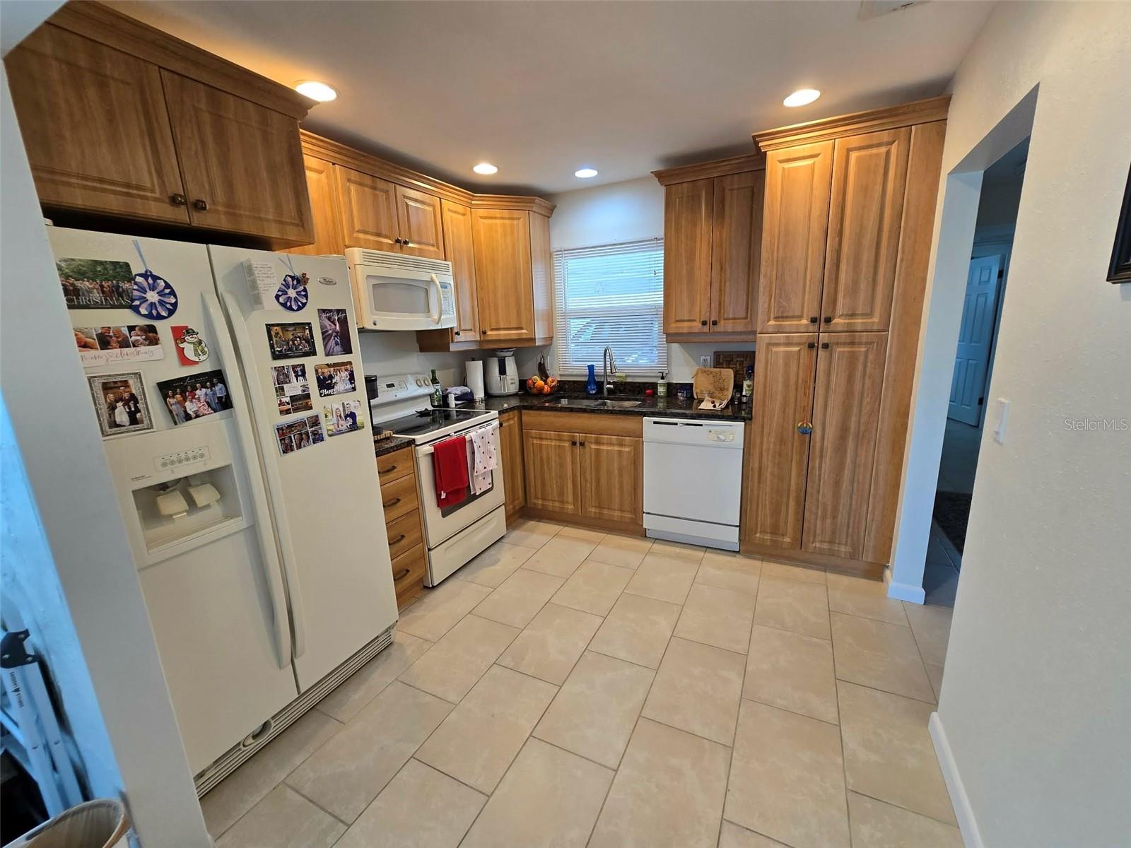 STRATHMORE RIVERSIDE III - Residential