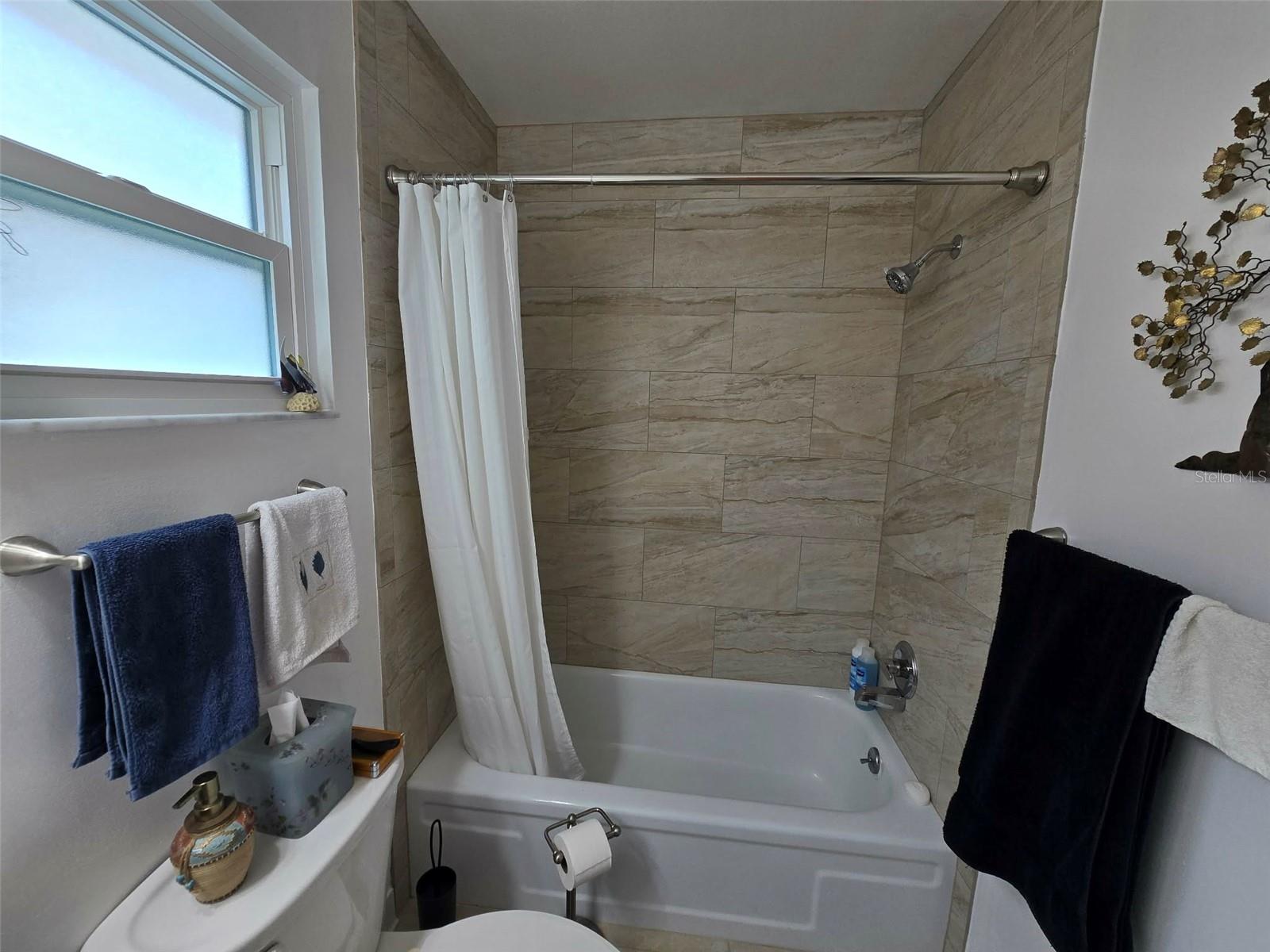 STRATHMORE RIVERSIDE III - Residential