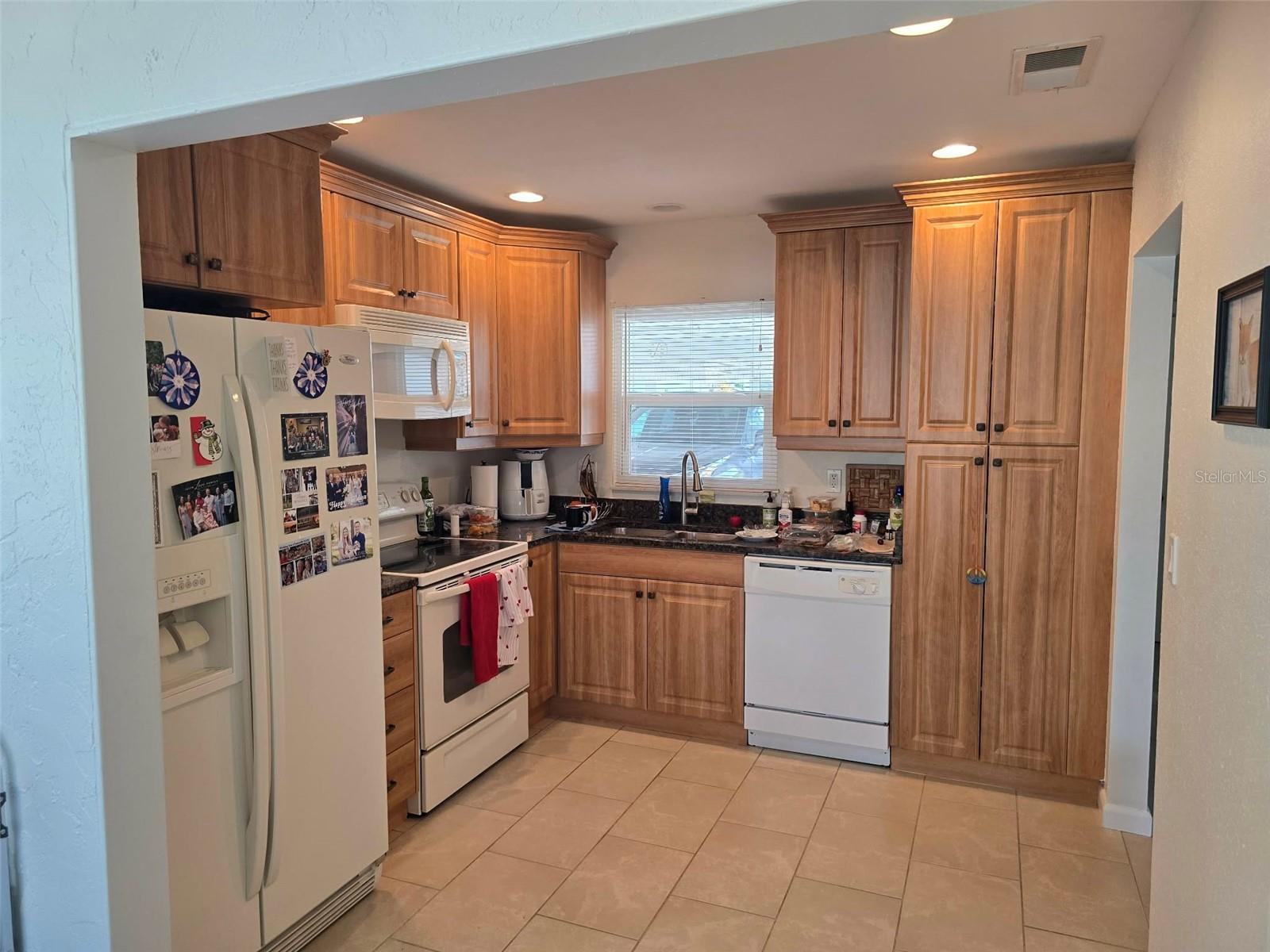 STRATHMORE RIVERSIDE III - Residential