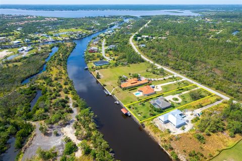 A home in PORT CHARLOTTE