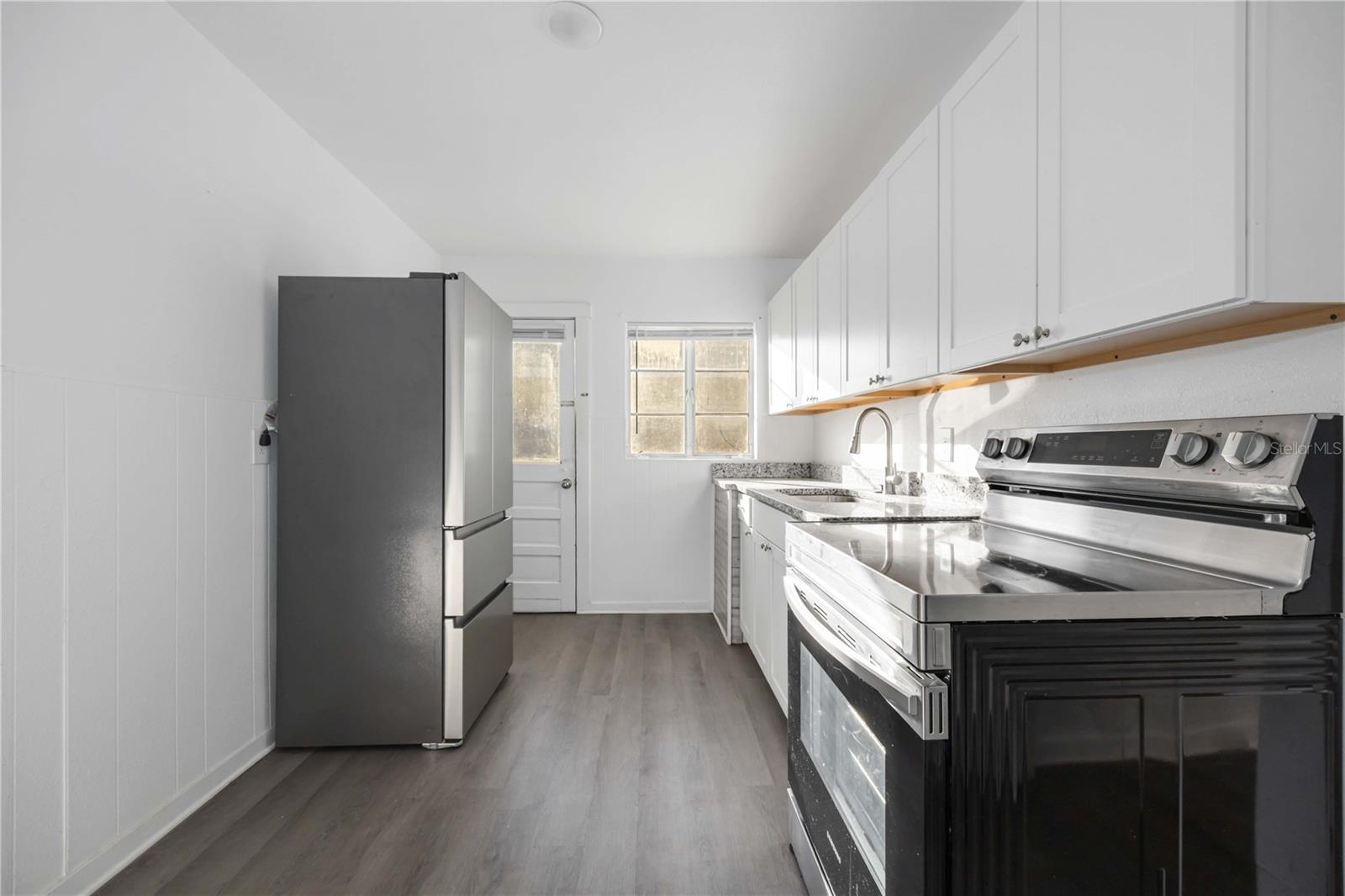 LAKE SILVER TERRACE - Residential Income