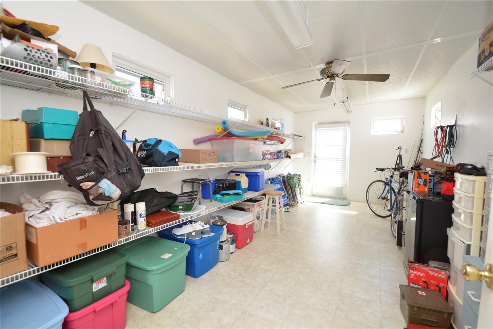 COUNTRY CLUB ESTATES - Residential