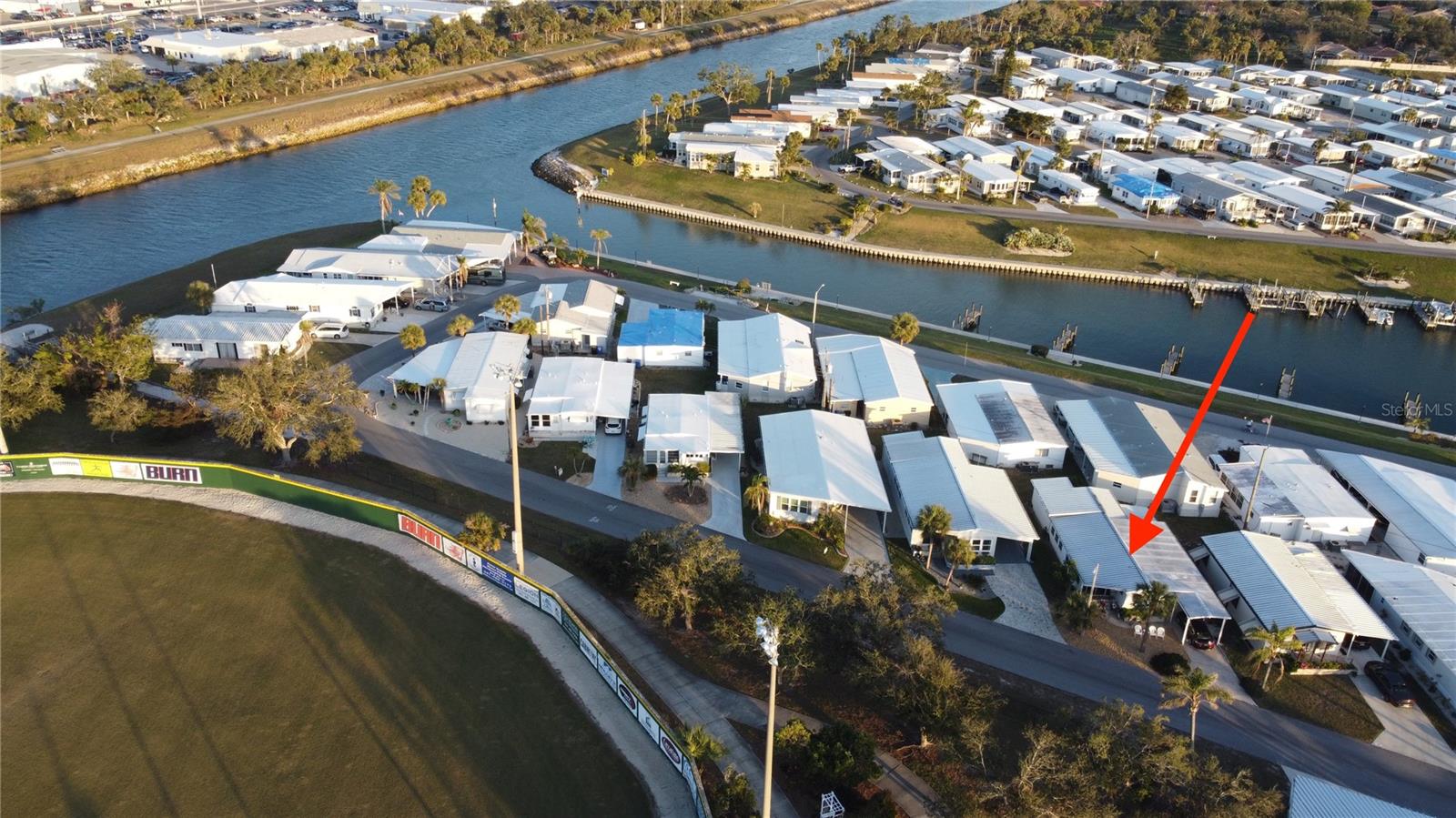 COUNTRY CLUB ESTATES - Residential