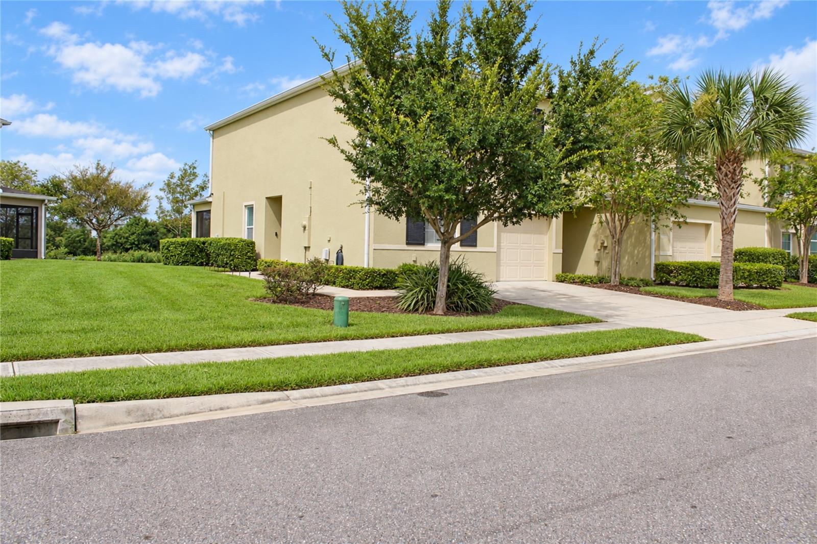 424 ARBOR LAKES