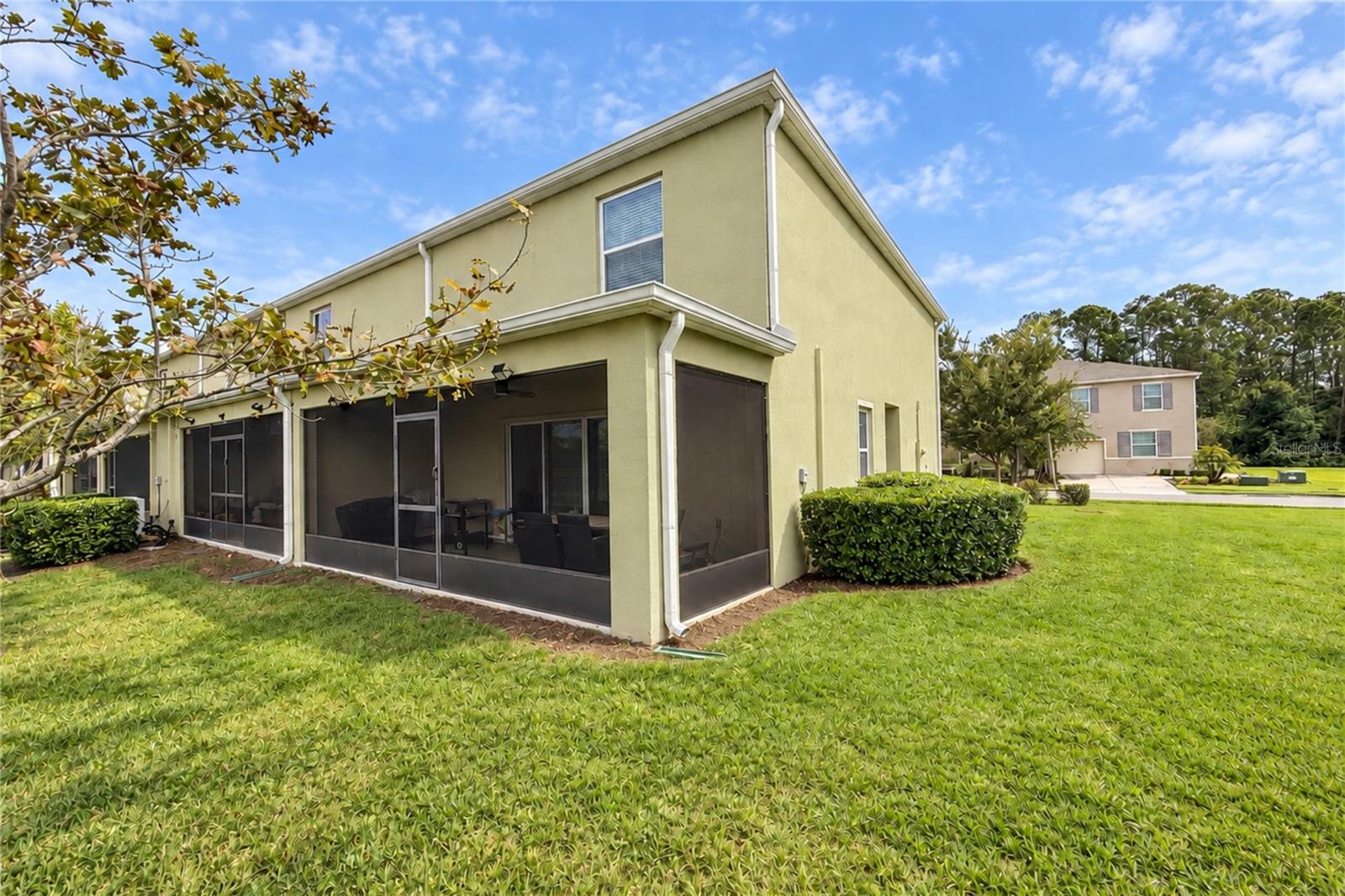 424 ARBOR LAKES