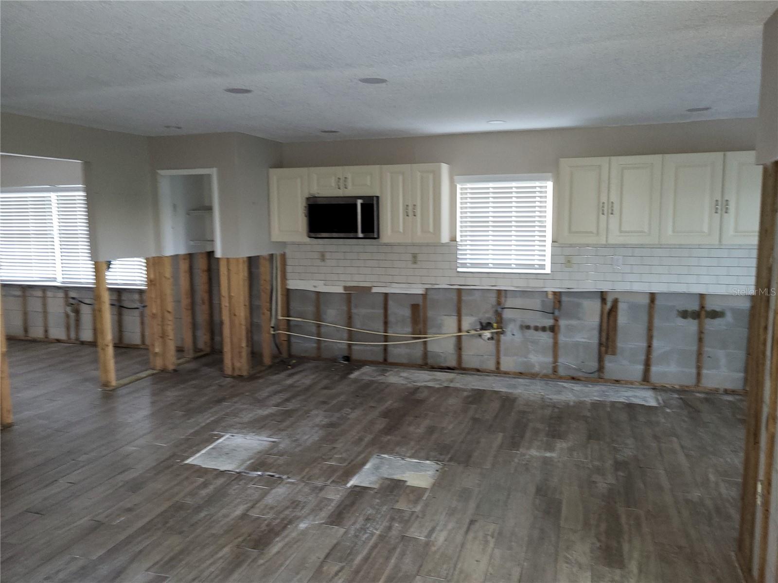 GULF HARBORS WOODLANDS - Residential