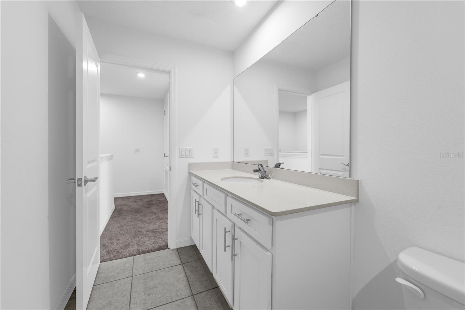 OAKFIELD TRAILS - Residential