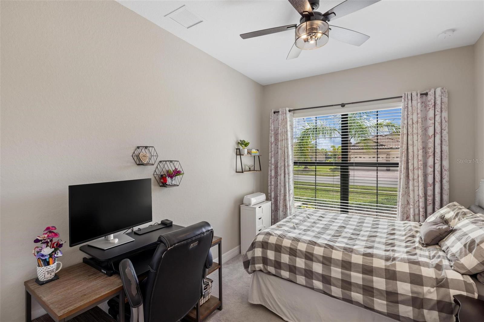 GRAN PARADISO PH 1 - Residential