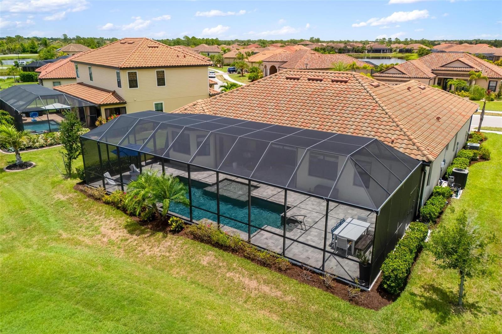 GRAN PARADISO PH 1 - Residential