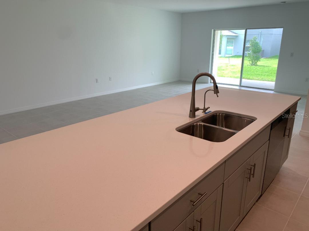 TIERRA DEL SOL EAST PH 2 - Residential Lease