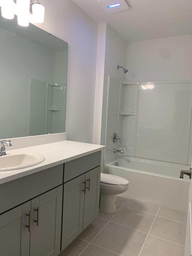 TIERRA DEL SOL EAST PH 2 - Residential Lease