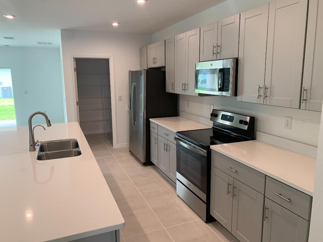 TIERRA DEL SOL EAST PH 2 - Residential Lease