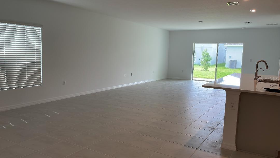 TIERRA DEL SOL EAST PH 2 - Residential Lease