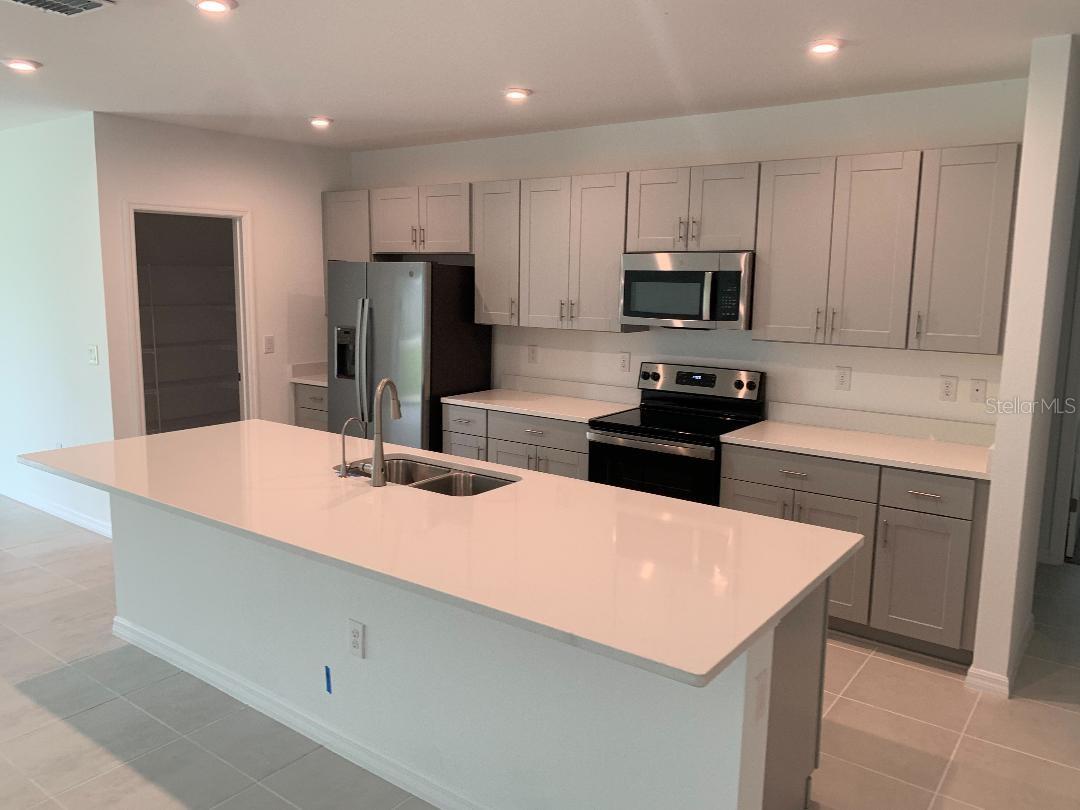 TIERRA DEL SOL EAST PH 2 - Residential Lease