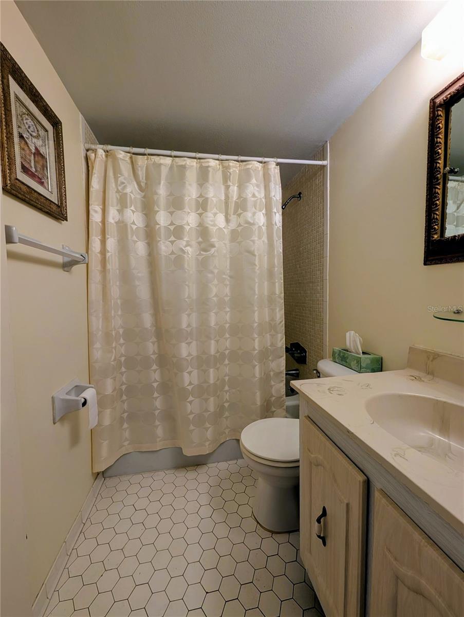 IMPERIAL HARBOURSPHASES 01 & 02 - Residential